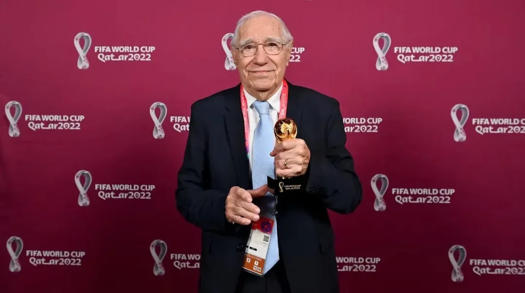Enrique Macaya Márquez, fue reconocido por la FIFA durante la última Copa del Mundo en Qatar 2022.