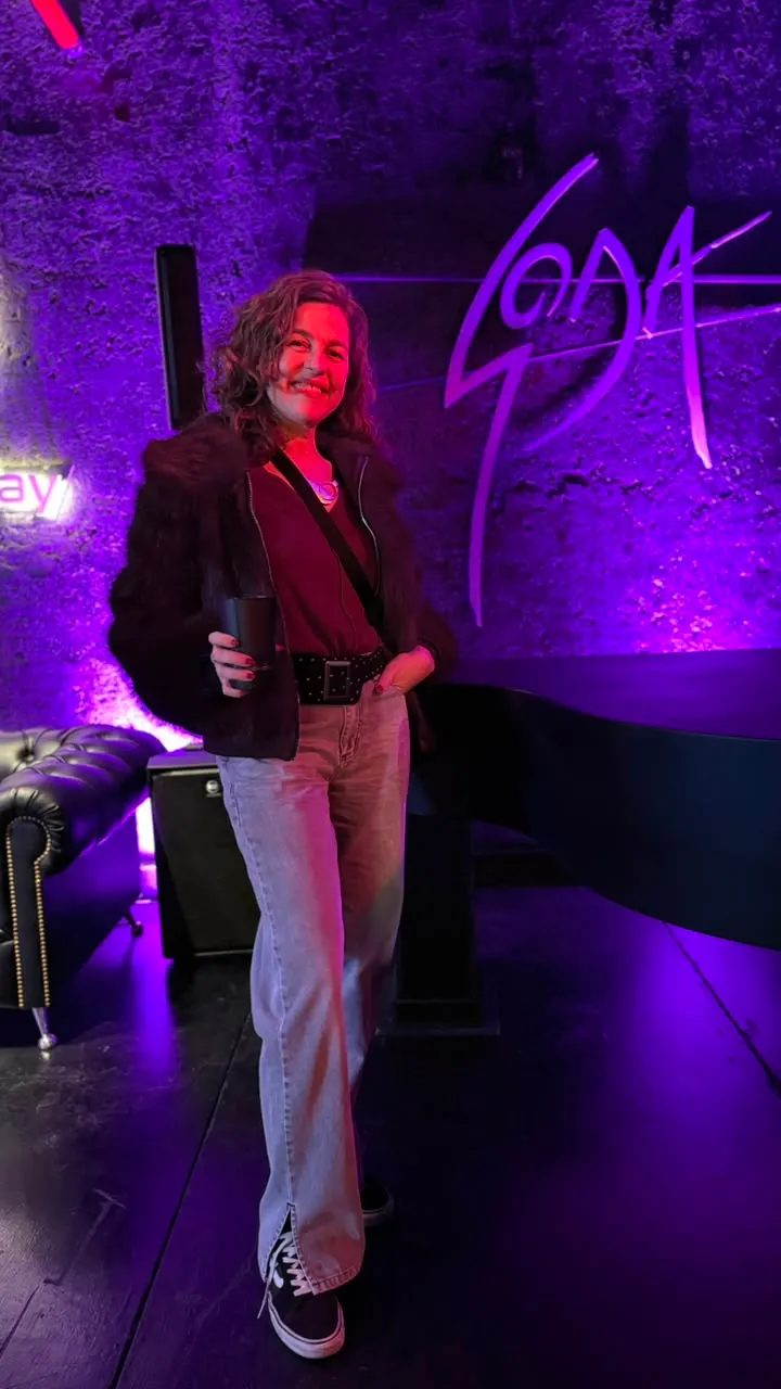 Daniela Galván, ¡farmeando aura!