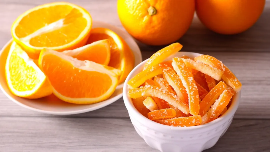 Las naranjas aportan vitamina C para prevenir resfríos en otoño.