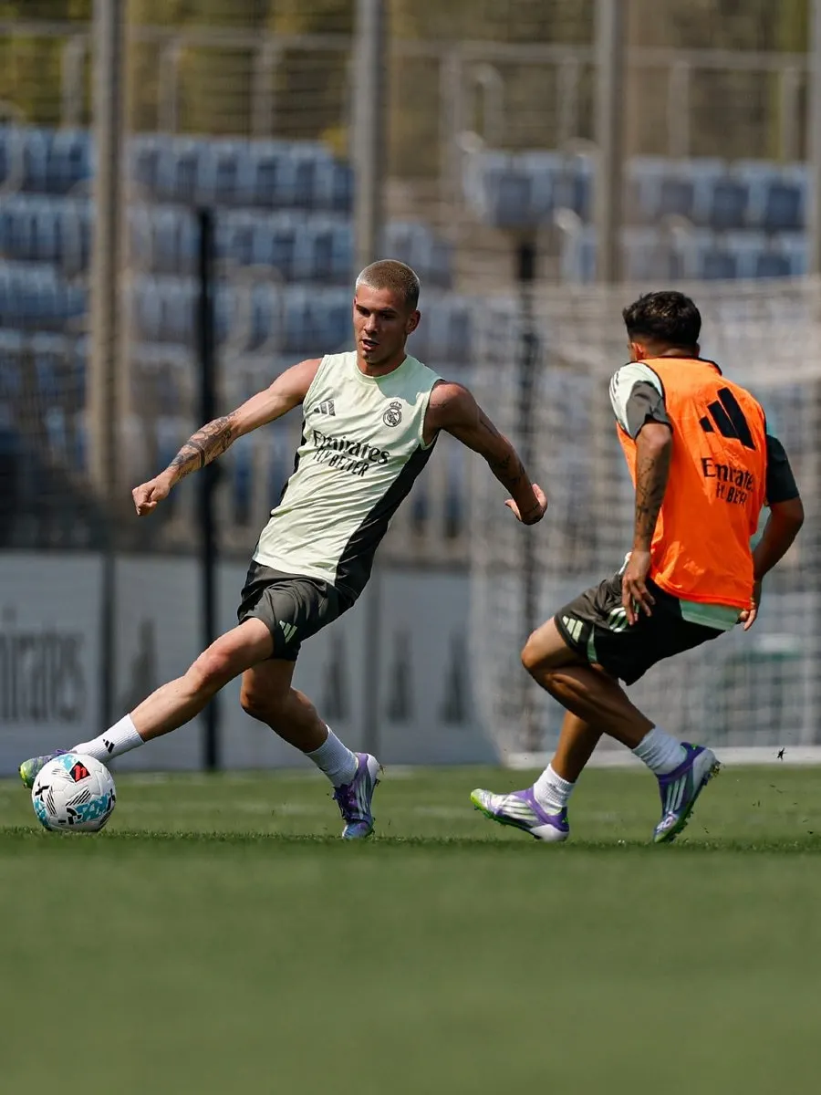 Franco Mastantuono seguirá disponible para Xabi Alonso pese a la controversia.  