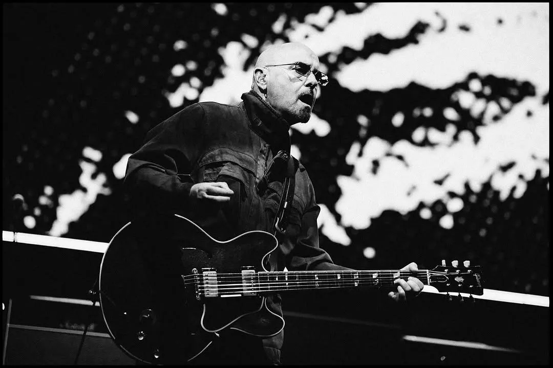 Paul Arthurs. Créditos: Instagram / boneheadspage