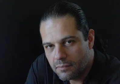 El reconocido cantante y músico Javier Rodríguez ofrecerá un espectáculo este domingo.