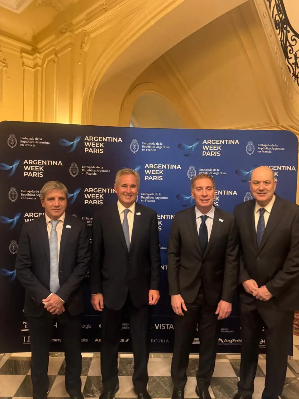 Luis Caputo, Pablo Quirno, Diego Santilli y Federico Struzzeneger en la Argentina Week.