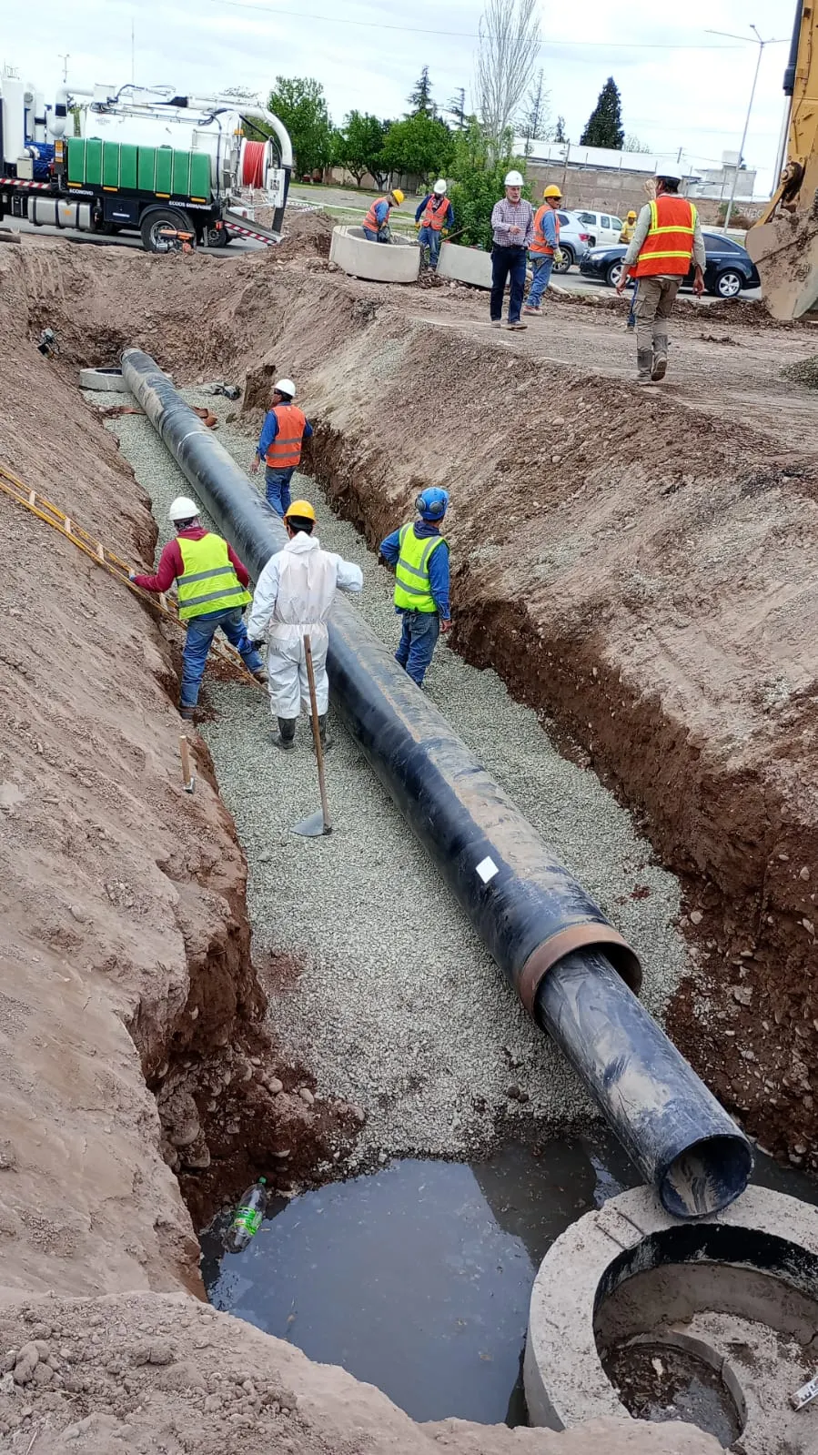 Así reemplazaron los caños en la zona del socavón del Acceso Sur.