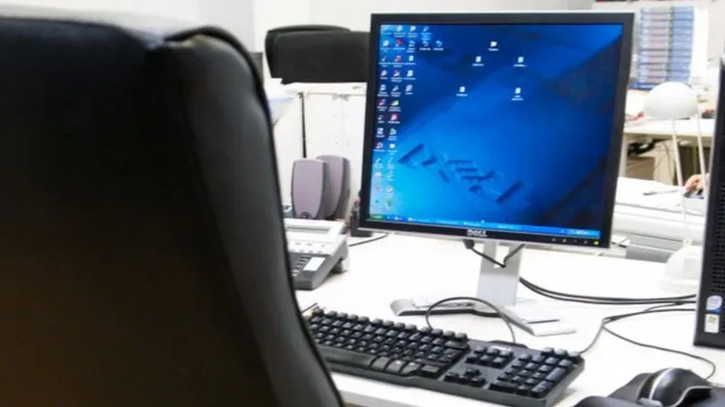 Los expertos recomiendan usar el apagado forzado solo cuando la computadora no responde.