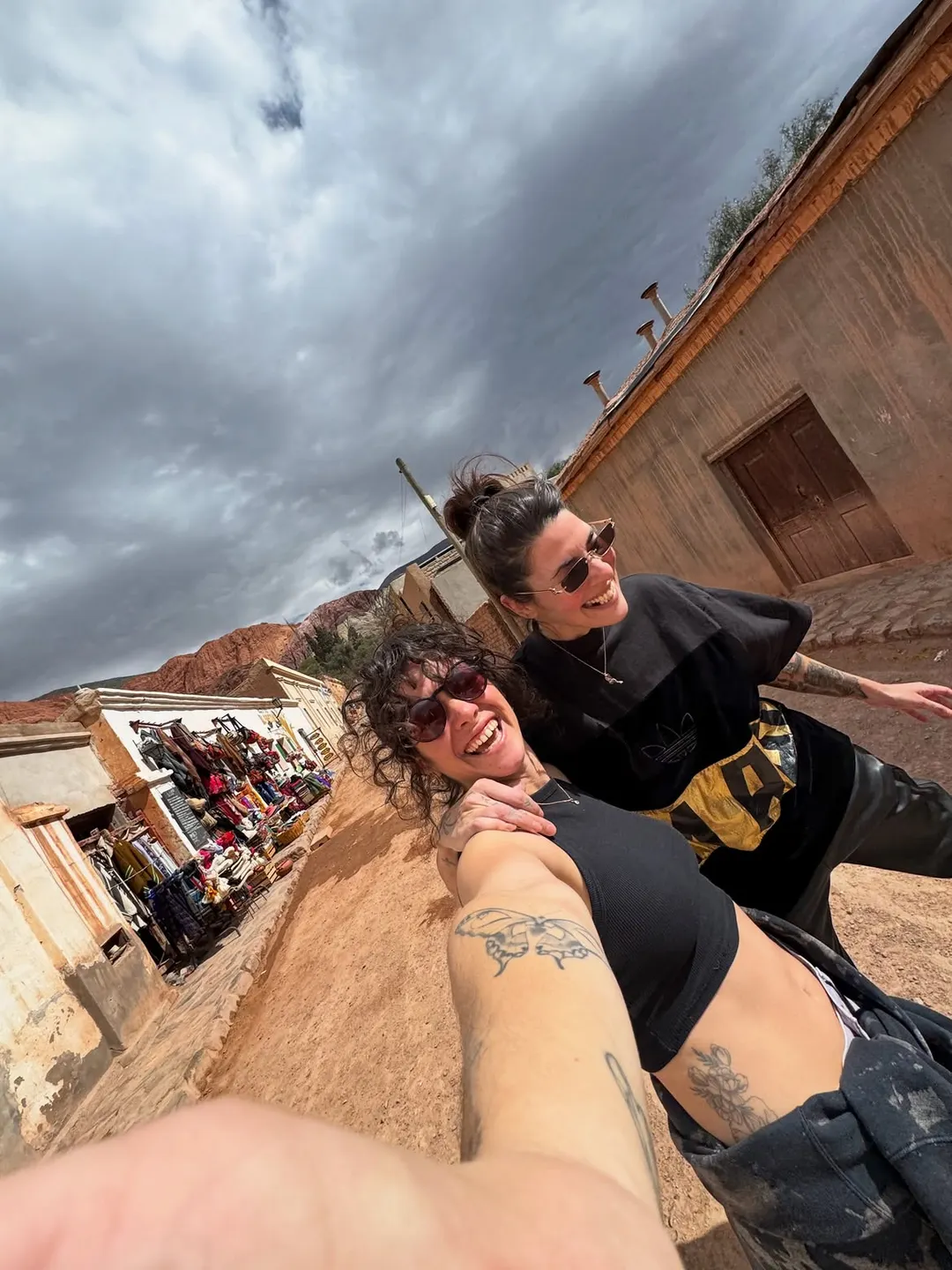 Ivana y su novia en Jujuy.
