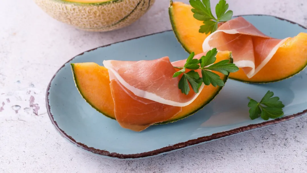 Esta receta nació en Europa como entrada fresca para el verano.