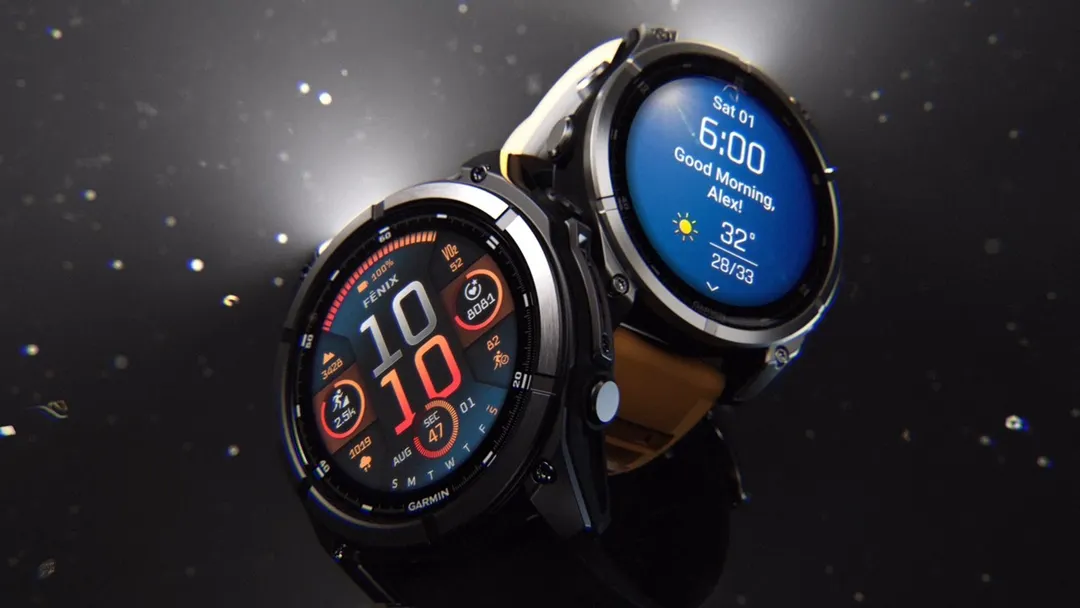 Garmin Fenix 8 Pro: Estructura ultra resistente con linterna LED integrada y mapas topográficos para la aventura.