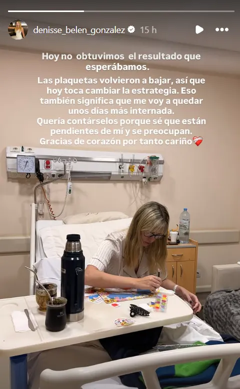 La influencer continúa internada.