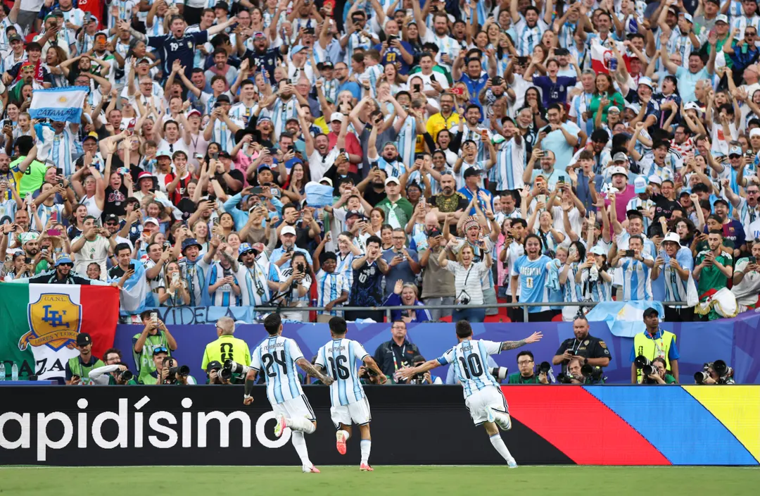 Lionel Messi brindó un verdadero show en Kansas.