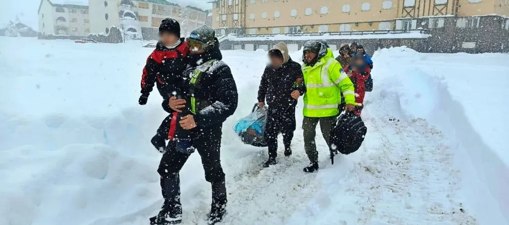 Entre las 12 personas evacuadas había menores de edad.