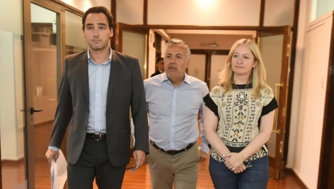 Rodolfo Montero, Alfredo Cornejo y Hebe Casado presentaron el mega paquete de salud Foto: Gobierno de Mendoza