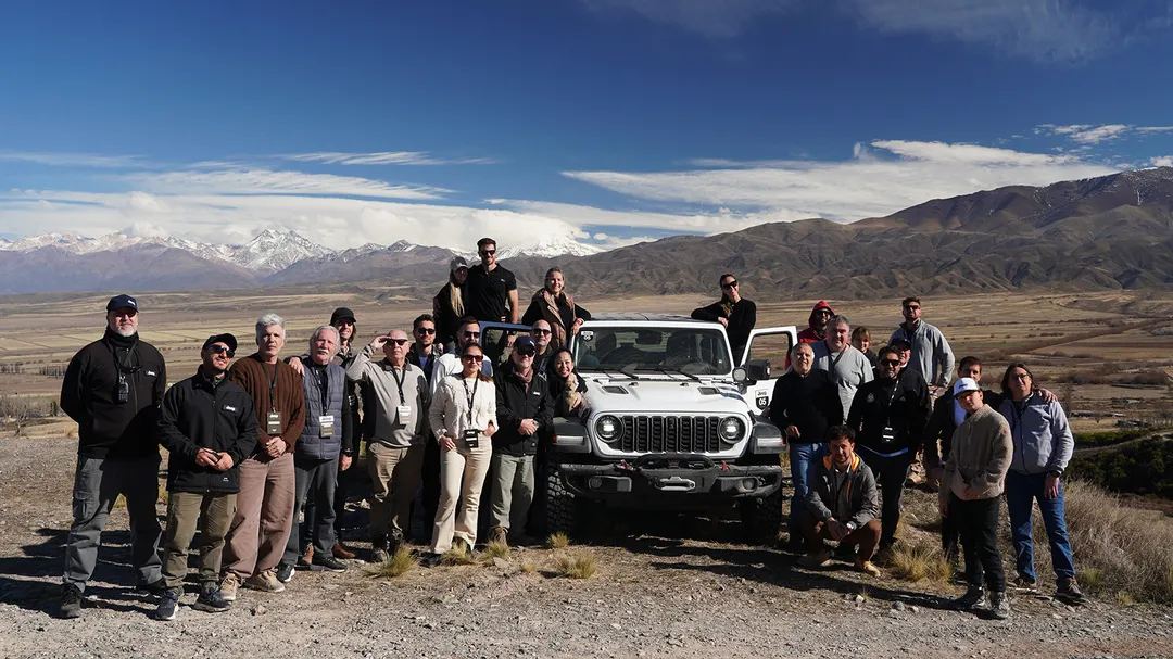 Los participantes recorrieron tres lugares distintos de la Estancia Atamisque, desde estepas con ríos secos hasta montañas con pendientes extremas y caminos de cornisa.