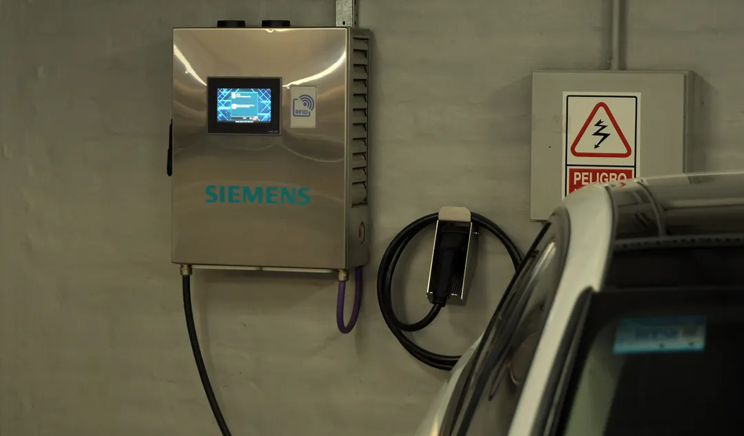 El ahorro en mantenimiento y energía puede reducir los costos mensuales de transporte hasta en un 90%.