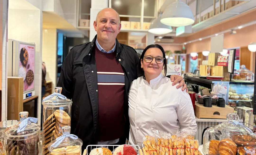 Carlos Rava, director de Nucha y Lorena Monson, encargada de producto.