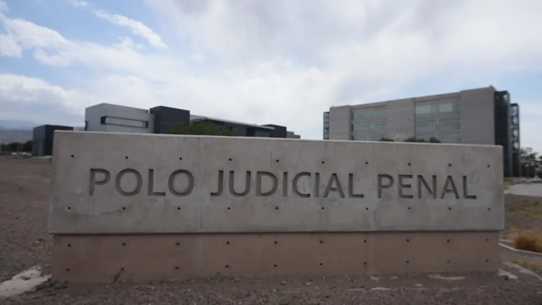 Hoy se realizó el segundo día del juicio por jurados por el femicidio de Abril Morena Bissoto, ocurrido en septiembre de 2024.