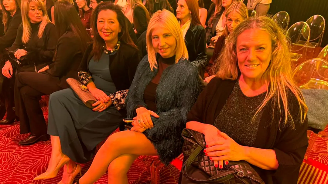 Carina Egea, Claudia Farina y Alejandra Navarría.