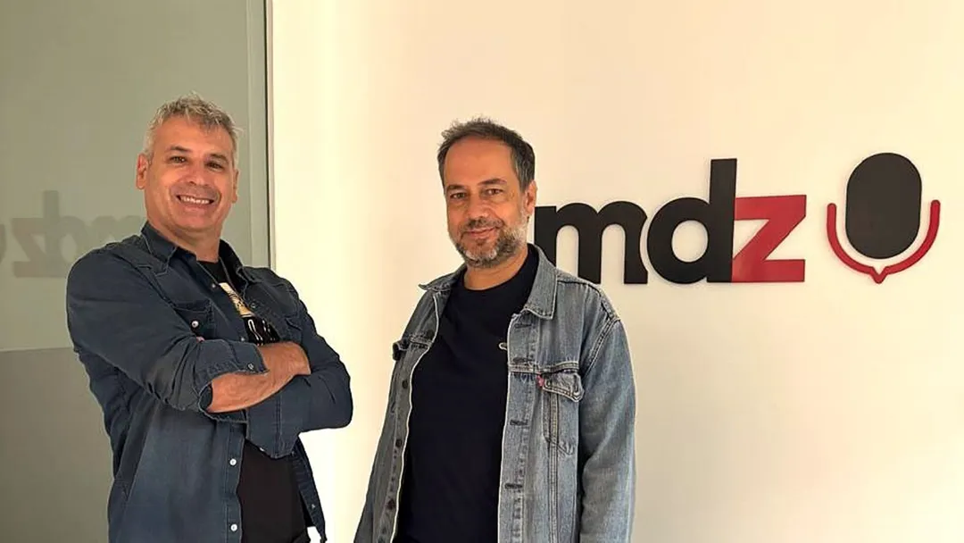 El Cruce se emite todos los sábados a las 11 h por MDZ Radio 105.5.