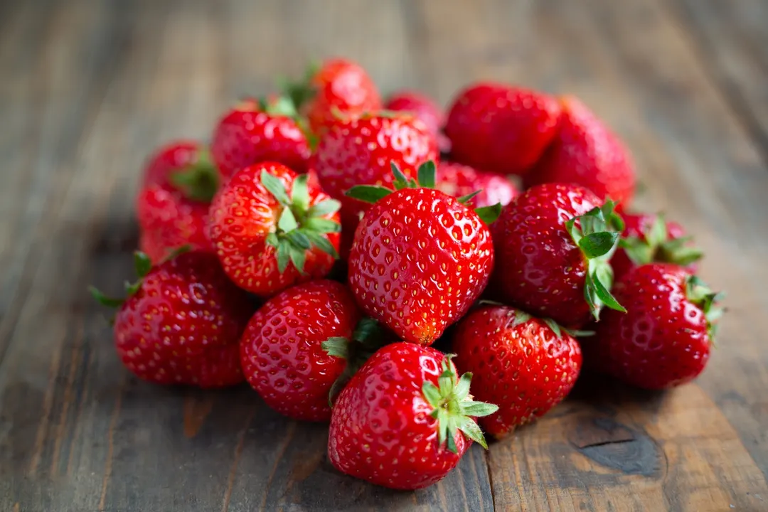 Las frutillas o fresas son un fruto comestible.