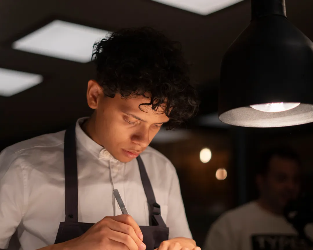 Aris Pabón, en plena faena.