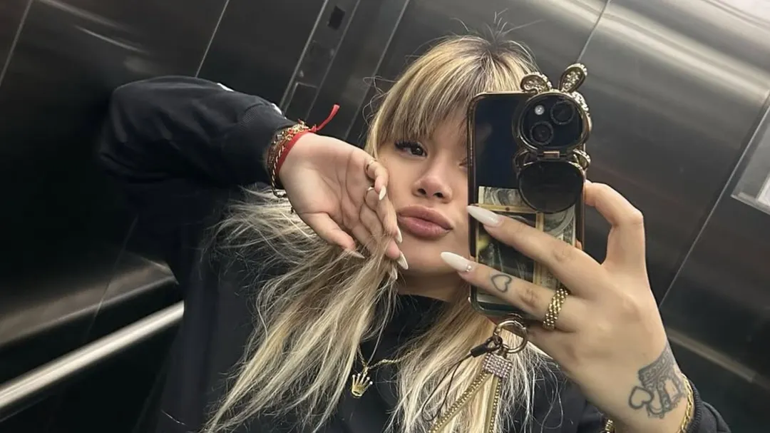La defensa de Morena Rial apunta a que la joven pueda volver a trabajar mientras continúa en prisión.