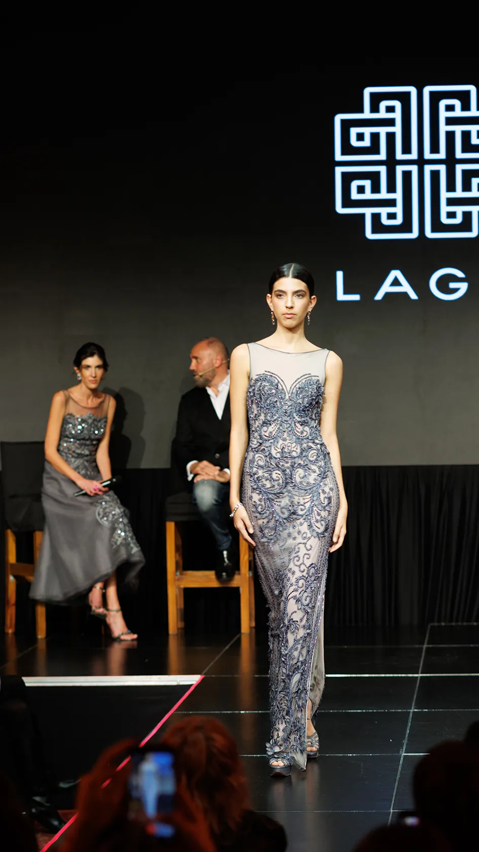 El desfile se desarrolló con una precisión milimétrica.