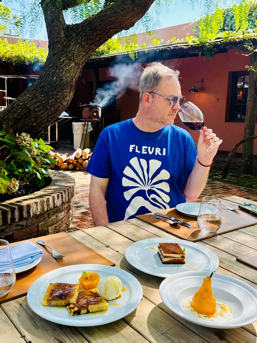 El momento de los postres, fue en el patio de Las Piedras.