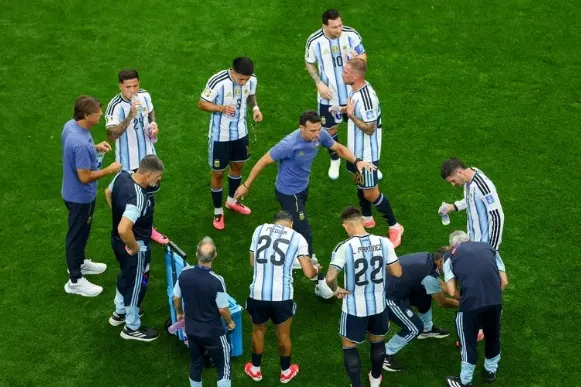 Racionalizar es creer que está buena la pausa de hidratación para vender publicidad.
