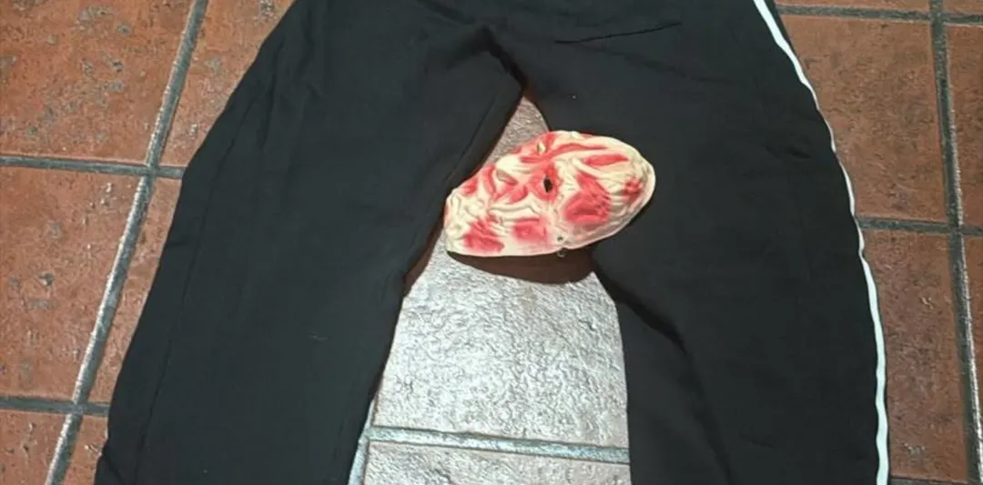 Una de las máscaras que usaron los delincuentes