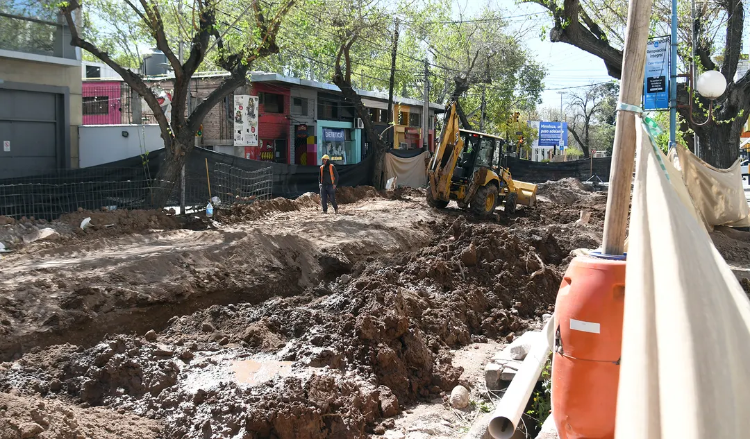 Algunos comercios sostienen sus ventas, otros sufren fuertes caídas y los vecinos también advierten problemas durante las obras de Yrigoyen.  