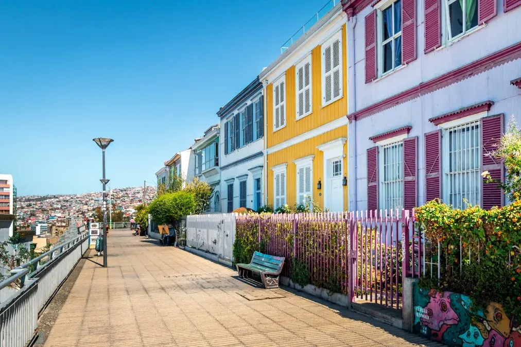 El Paseo Mirador Atkinson es un paseo peatonal y mirador ubicado en el cerro Concepción, Valparaíso.