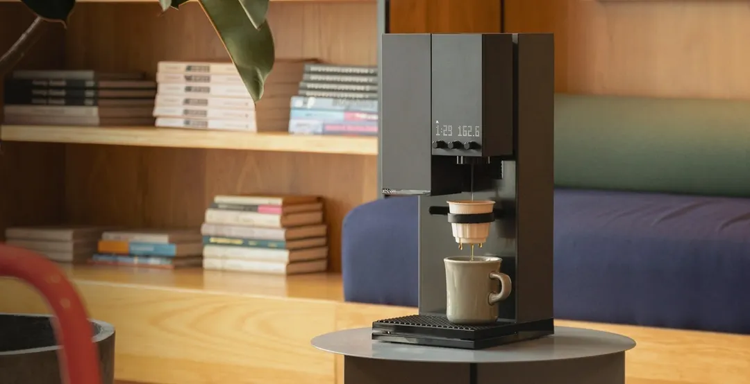 Xbloom Studio Coffee Machine: Sistema inteligente "todo en uno" que utiliza algoritmos avanzados para automatizar la molienda y el vertido de precisión.