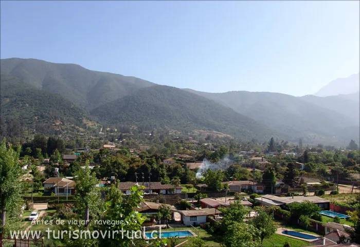 Las caminatas, la gastronomía y el entorno natural convierten a este pueblo en una escapada ideal para disfrutar del invierno.