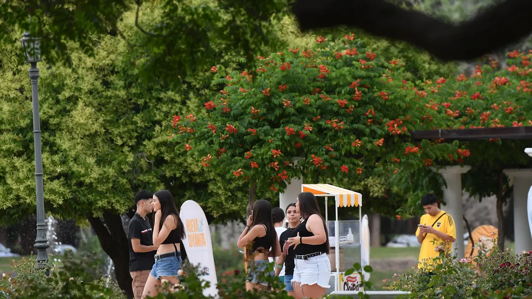 La temperatura máxima será de 29°C y la mínima de 20°C.  