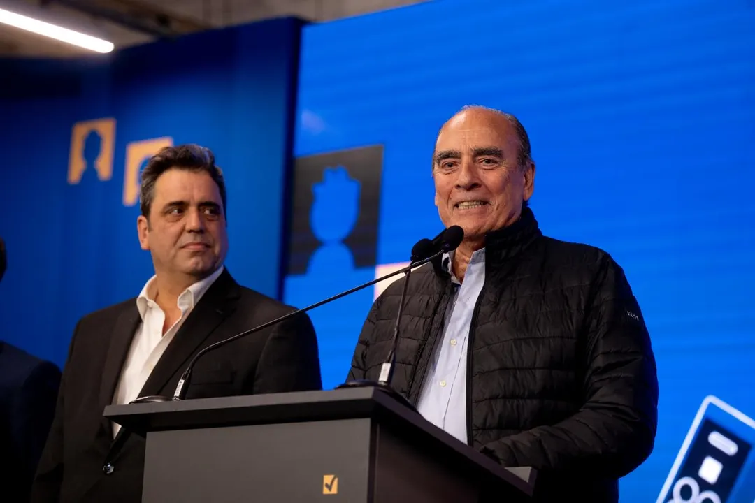 El exjefe de Gabinete Guillermo Francos y el exministro del Interior Lisandro Catalán, la dupla que tuvo su último día en la Casa Rosada.