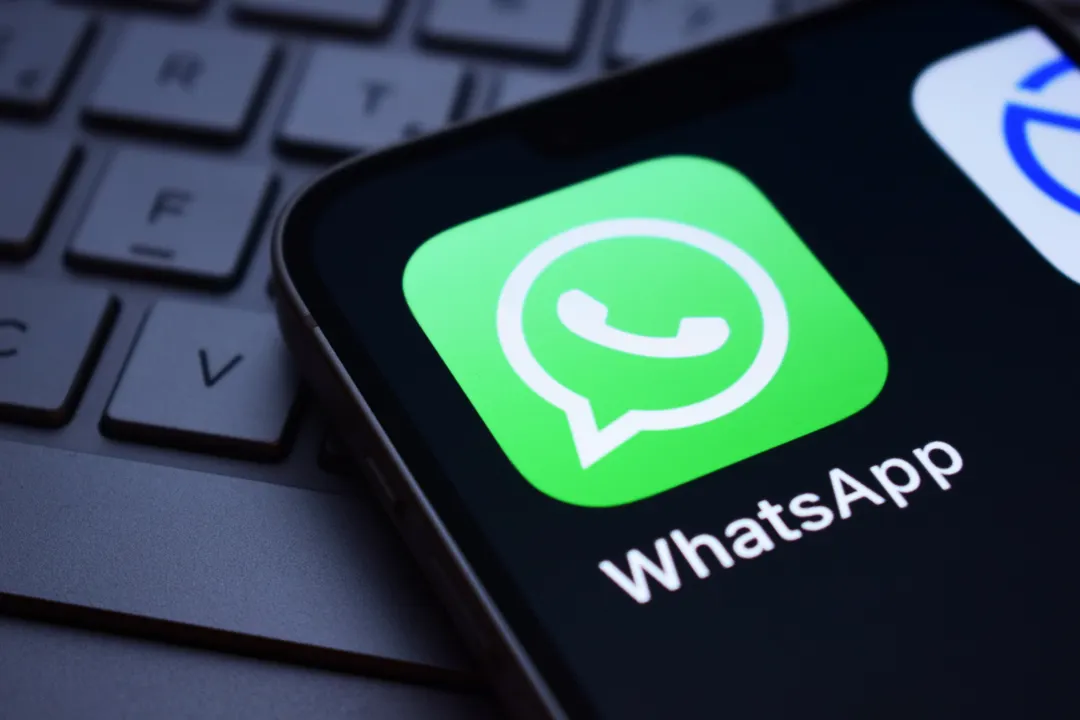 La “papelera” está en Ajustes > Almacenamiento y datos > Administración de almacenamiento, en Android y iPhone.