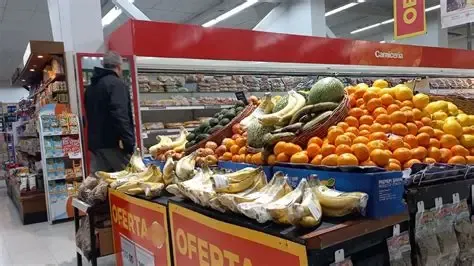 El rubro alimentos y bebidas representa el 26,9% del total de la canasta.