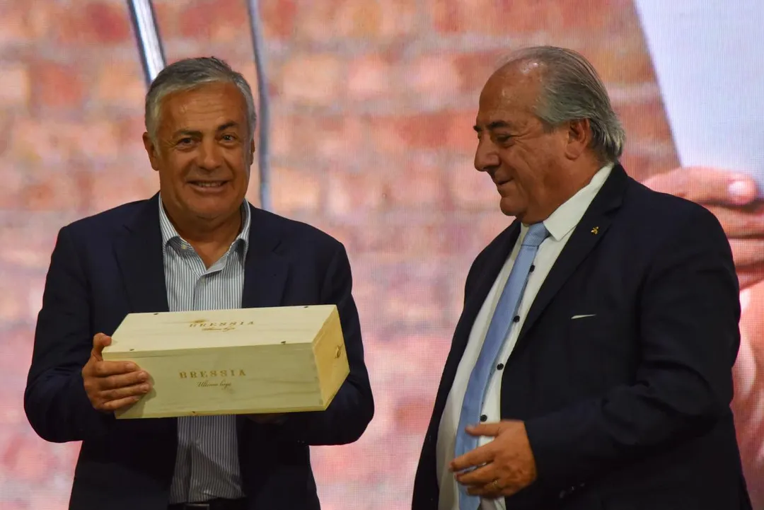Walter Bressia, presidente de Bodegas de Argentina, junto con Cornejo. 