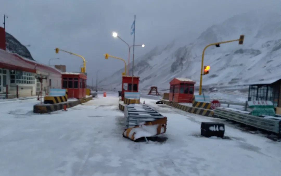 El paso a Chile está cerrado desde el lunes. 