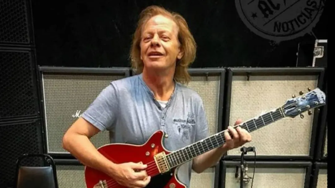 Confirmaron que el músico sufrió un pequeño infarto cerebral. 