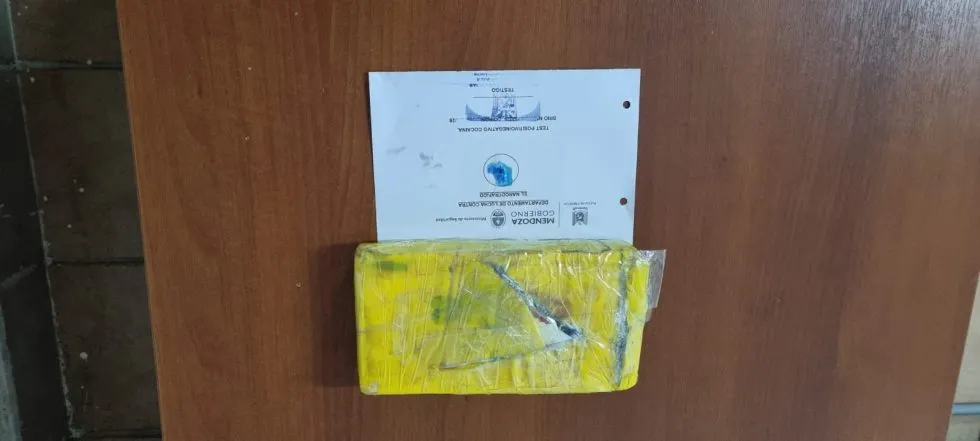 La prueba del Narcotest confirmó que se trataba de cocaína. 
