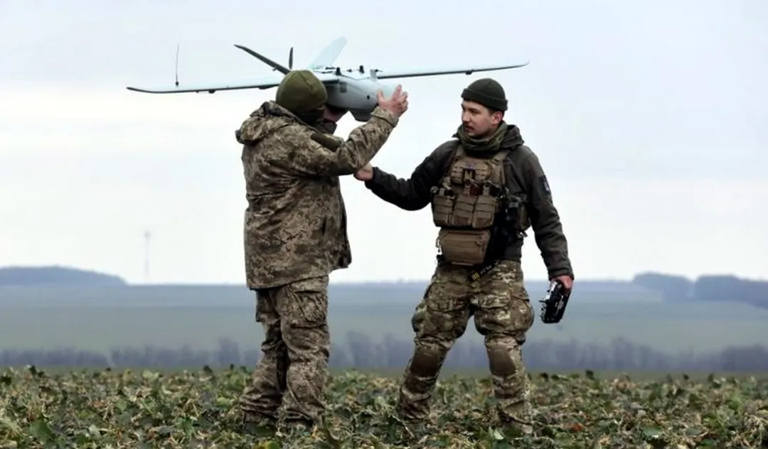 Ucrania y Rusia se lanzan potentes ataques con drones. Foto: Efe.