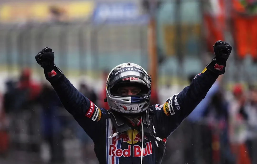 Sebastian Vettel ganó el Gran Premio de China 2009 con Red Bull, logrando la primera victoria y el primer doblete (1-2 con Mark Webber) en la historia del equipo.