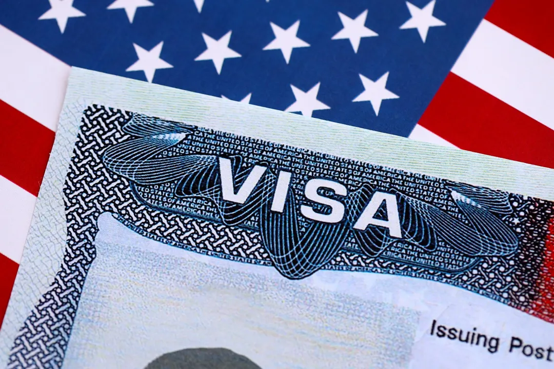 La autoridad consular de Estados Unidos puede exigir entrevista incluso en casos que cumplan con una exención.