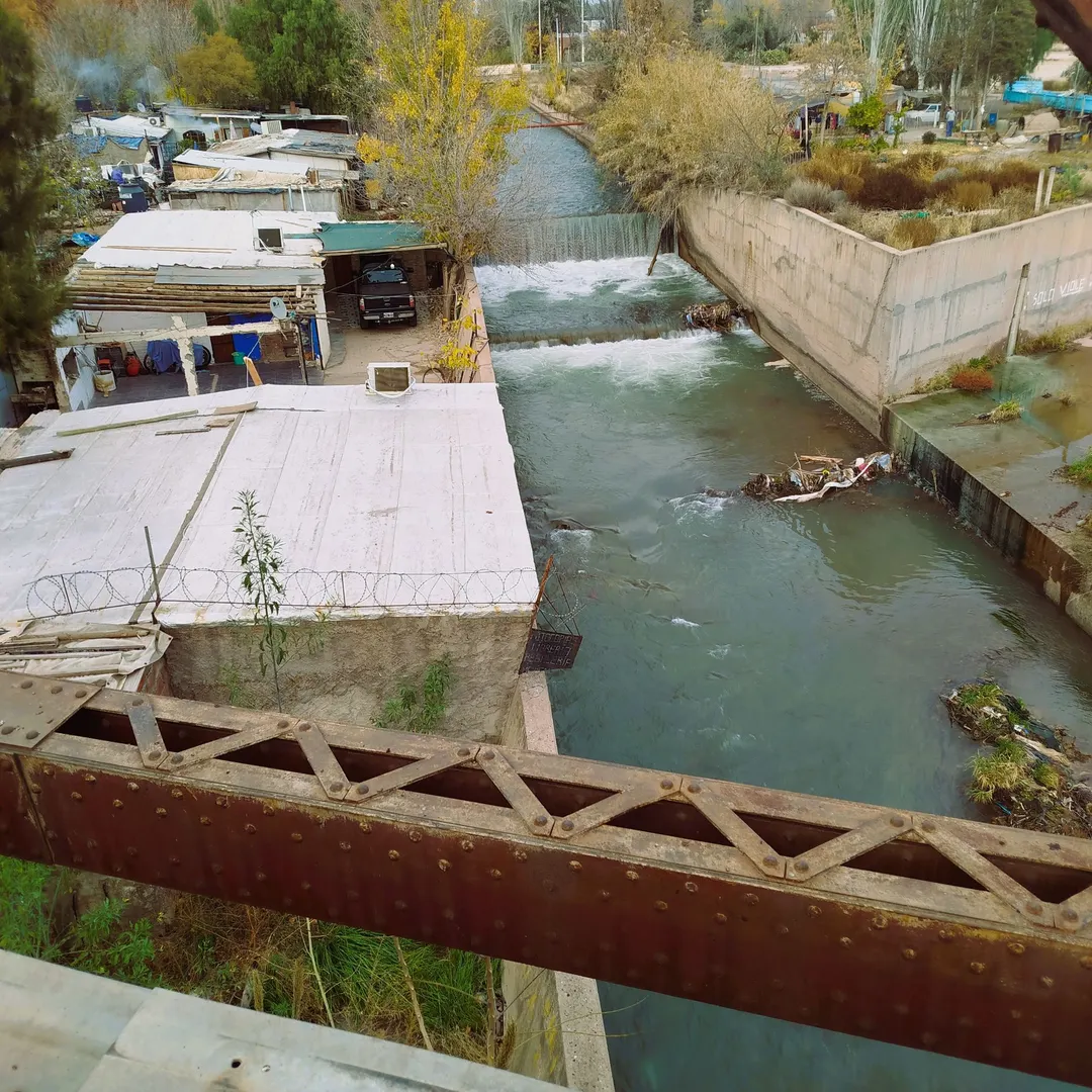 Los vecinos del lugar serán reubicados en una zona cercana. Foto Ulises Naranjo