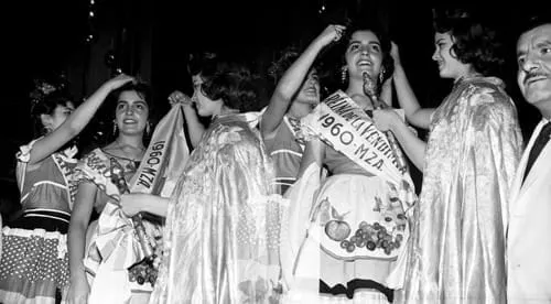 Las reinas comenzaron a recibir obsequios y atenciones.