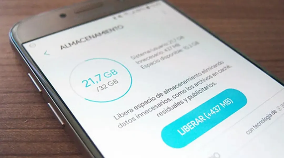 Administrar el almacenamiento de WhatsApp puede mejorar el rendimiento del teléfono.