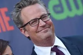 Matthew Langford Perry falleció el 28 de octubre de 2023.