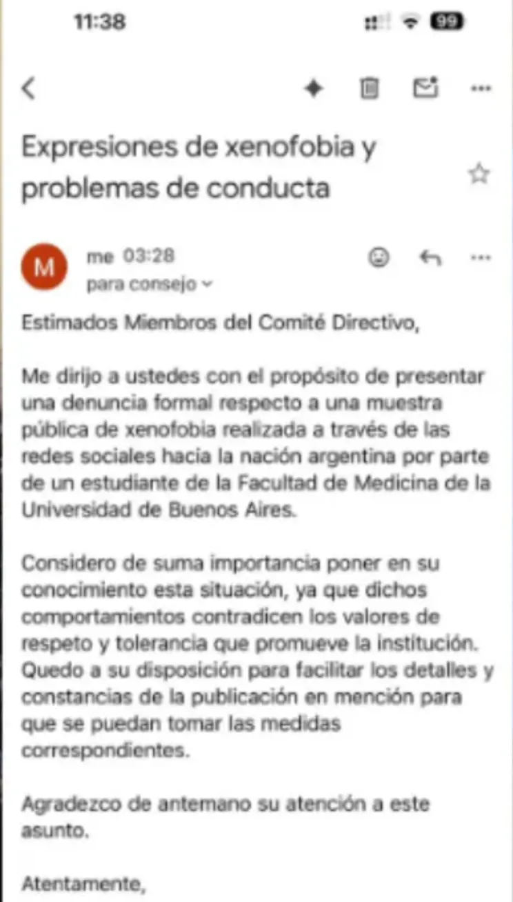 La burla de estudiantes extranjeros tras la derrota de Argentina.