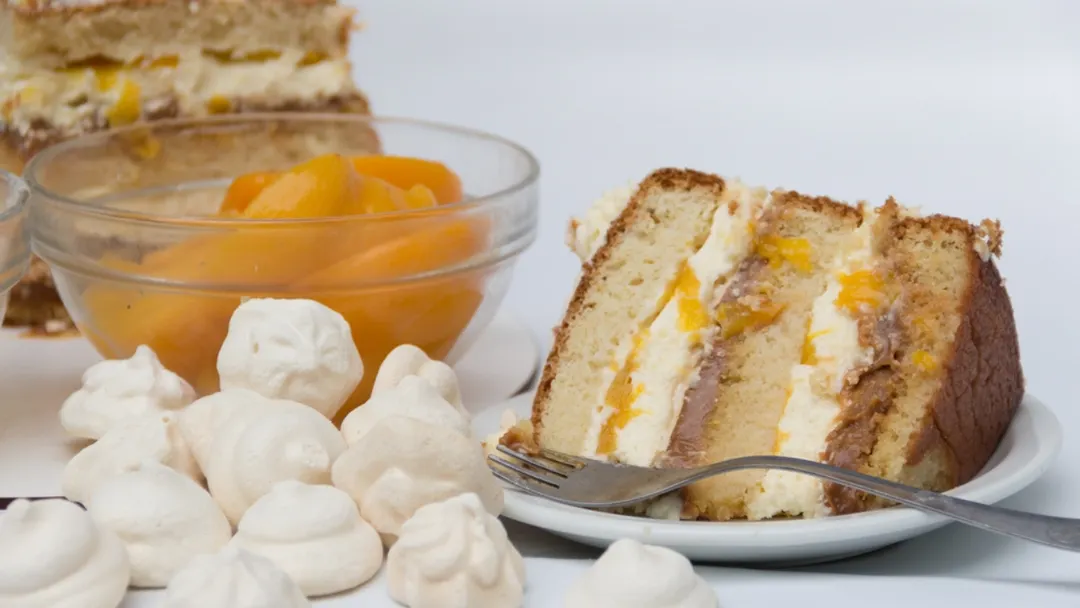 Esta receta se disfruta bien fría y se conserva perfecta en la heladera hasta dos días, manteniendo su textura fresca y su sabor suave.